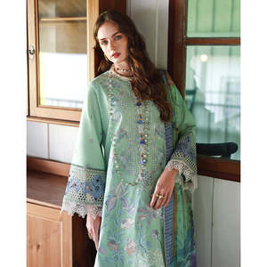 Conjunto Premium MUSHQ de 3 Piezas para Mujer: Camisa Bordada con Dupatta de Seda Estampada y Pantalón - BIC-4909 - Product Image 2
