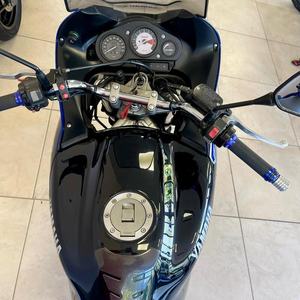 Motocyclettes de tourisme Yamaha TDM 850 - Product Image 2