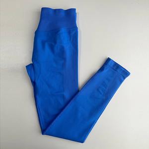 Venta al por mayor de pantalones de mujer de cintura media suave con logotipo personalizado, pantalones de punto transpirables sin costuras para yoga y Deporte - Product Image 5