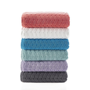 Factory Wholesale Custom Extra <b>Large</b> <b>Bath</b> <b>Sheets</b> Durable Hotel Cotton Towels with Printed Logo <b>Bath</b> Towel Manufacturer - Product Image 3