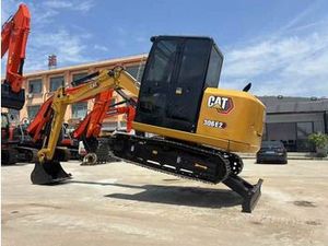 รถขุด CAT 320D พร้อมบุ้งกี๋ขุดดิน อุปกรณ์หนักมือสอง - Product Image 2
