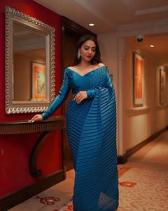 Saree triturado de satén pesado de estilo Bollywood de calidad superior con tamaño personalizado disponible al mejor precio - Product Image 1