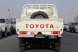 LA MEJOR OFERTA Toyota Land Cruiser Serie 79 LX V6 CILINDROS DOBLE CABINA DIÉSEL ASIENTOS DE CUERO - Product Image 6