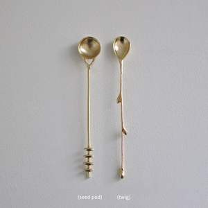 Cuchara de Servir Clásica de Latón, Espejo, para Mezclar Hierbas Ayurvédicas, Uso en Fiestas, Chapada en Oro, Mango Largo, Personalizable, Ecológica - Product Image 5