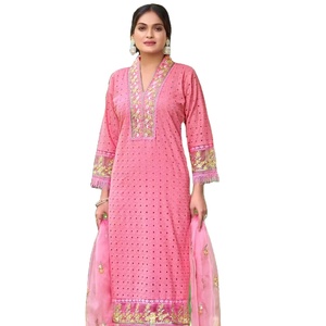 Lanzamiento de la nueva colección de Chikankari de algodón Premium con bordado pesado y encaje para mujer - Product Image 1