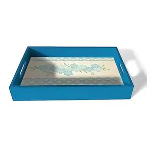 ถาดเสิร์ฟไม้พิมพ์ลาย Meena เคลือบเงาอย่างดี ดีไซน์หรูหรา ลายพิมพ์ทันสมัย สำหรับใช้ในครัวเรือน - Product Image 1