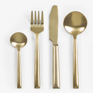 High-quality stainless steel with a fashionable rose <b>gold</b> finish perfect for contemporary <b>table</b> settings - Product Image 6