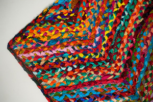 Alfombra de lana artesanal Harmony Hues, Alfombra tejida a mano, patrón geométrico moderno, colores terrosos inspirados en la naturaleza, creación de sinfonía Visual - Product Image 3