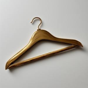 Cintre élégant en laiton pour boutique, hôtel, magasin de vêtements, balcon et armoires de cuisine - Surface lisse et durable - Product Image 1