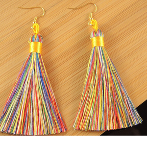 Boucles d'oreilles pendantes tendance multicolores en soie et polyester à franges, style bohème, or, longues - Product Image 1
