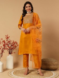 Belle collection d'été personnalisé imprimé coton flammé dames soie vêtements réguliers en gros ensemble Kurti de Surat - Product Image 2