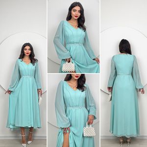 Robe trapèze en mousseline de soie à col en V avec taille naturelle 1032 - Product Image 3