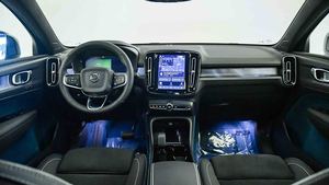 รถยนต์มือสองสุดเท่ ปี 2023 C40 RECHARGE TWIN PLUS AWD SUV เกียร์อัตโนมัติ 1 สปีด พร้อมหลังคาซันรูฟ ขาย - Product Image 6