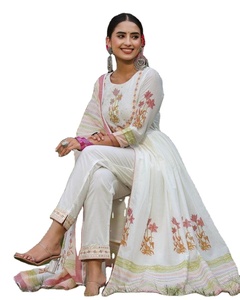 Blanco Anarkali Simple y de tendencia Georgette Full Flair y traje de pantalón de manga y Dupatta Beautiful Color Casual Wear - Product Image 1
