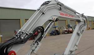 Excavatrice sur chenilles compacte Takeuchi TB335R 3,7T, balayage de la queue minimal, moteur Laidong, cylindre hydraulique Eaton, pompe à engrenages - Product Image 6