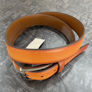 Ceinture en cuir véritable de qualité supérieure pour homme avec boucle en métal poli, ceinture décontractée et formelle durable faite à la main - Product Image 3