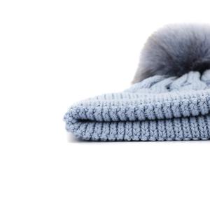 Bonnets unisexes de haute qualité avec impression personnalisée, fabrication OEM, bonnets d'hiver tricotés, mode, chauds, en acrylique, fabricant - Product Image 2