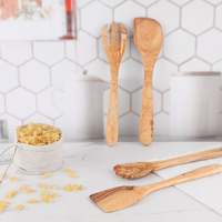 ArtisRaw Ensemble d'ustensiles de cuisine en bois d'olivier écologique Louche durable Planche à découper Cire d'abeille Vernis Silicone Boxed Home Kitchen