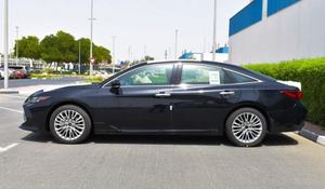 GRAND TOURING 2023-2024, Camioneta, 4.5L, Euro IV, Asientos de Cuero, Techo Panorámico, Transmisión Automática, Interior Oscuro Usado, 6 Cilindros - Product Image 6