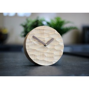 Horloge en bois naturel au savoir-faire exceptionnel favorisant un sentiment de calme et de relaxation dans les environnements quotidiens - Product Image 6