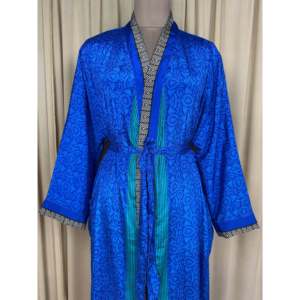 Vestido Kimono de Seda Reciclada Estilo Boho Chic Vintage para Mujer, Ideal para la Playa, Resort, Casa o como Túnica de Baño - Product Image 2