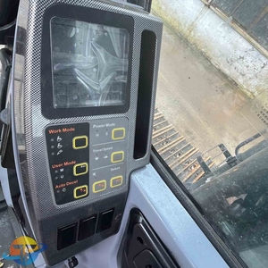 Excavadora de Orugas Hyundai 220LC-9C de Alta Calidad, Original Coreana, de Segunda Mano, Buen Mantenimiento, Motor y Transmisión de Alta Eficiencia - Product Image 3