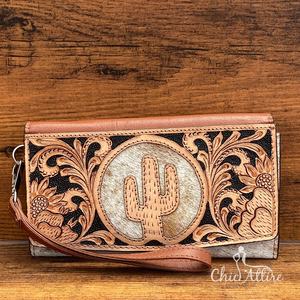 Promotion cadeau nouveau Design en cuir repoussé à la main pochette mode femmes sac à main véritable cheveux peau cuir Long portefeuille avec bracelet - Product Image 1