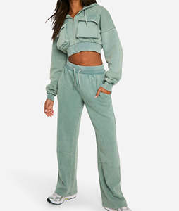 Wholesale Custom Casual <b>Fleece</b> Quick Dry Breathable <b>Lined</b> Zip-Up Crop <b>Hoodie</b> Baggy Sweatpants Tracksuit Cargo Pockets for Women - Product Image 3