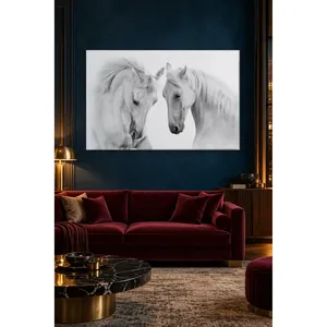 Impresión en lienzo de Fida: Dos caballos blancos con sus cabezas juntas - Product Image 2