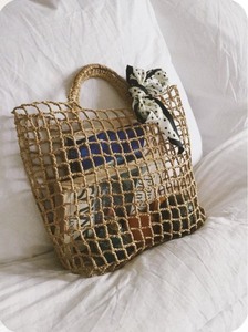 Sacs à provisions et sac de nourriture pour femme et sac de femme en papier de rapia tricoté à la main - Product Image 6