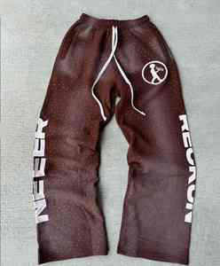 Pantalon décontracté pour homme à jambe large, taille mi-haute, imprimé numérique, peint, imperméable, orné de strass, délavé à l'acide, style jogging sportif - Product Image 3