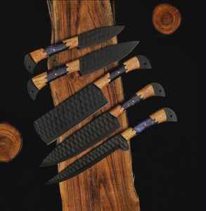 Ensemble de couteaux de chef en acier à haute teneur en carbone forgé à la main en gros avec manche en bois Utilisation en restaurant Comprend un sac en cuir Couteaux à découper la viande - Product Image 5