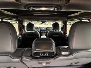 Wrangler Unlimited Rubicon 392 Edición Final 2024, 4x4, Motor Hemi V8 de 470 hp, Tracción Total Permanente, Color Tuscadero Pearl Coat - Product Image 6