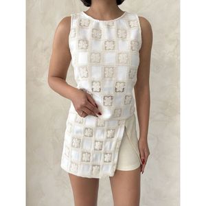 Blusa de Ganchillo sin Mangas con Estampado a Cuadros Color Crema para Mujer, Blusas y Camisas al por Mayor - Product Image 2