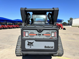 Nouvelle chargeuse-pelleteuse sur chenilles Bobcat T770 avec moteur Kubota, capacité de charge nominale de 200 tonnes, accessoire de coupe-haie hydraulique, pompe et roulement - Product Image 2