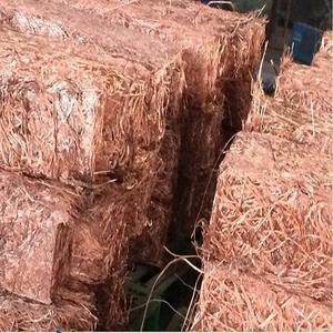 Chatarra de alambre de cobre de alta calidad 99.9% Pureza Entrega rápida Opciones al por mayor de grado premium para reciclaje industrial - Product Image 1