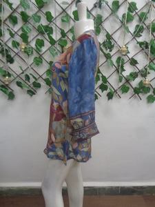 Tunique Kurti en crêpe de viscose pour femme à la demande à porter régulièrement, disponible dans des tailles personnalisées auprès d'un fournisseur indien - Product Image 2