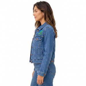 Veste en jean premium pour femme, vêtement décontracté, veste en jean pour femme avec tissu en denim de coton durable, coupe confortable, boutons classiques - Product Image 6