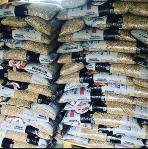 Meilleur prix SCALIBO Granulés de bois de sapin en vrac pour chauffage, biomasse, briquettes en forme de bâtonnets de sciure de bois. - Product Image 6