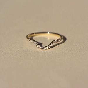 Elegante corte redondo Moissanite diamante compromiso 18K oro anillo elegante joyería nupcial para mujeres venta al por mayor proveedor directo en línea - Product Image 6