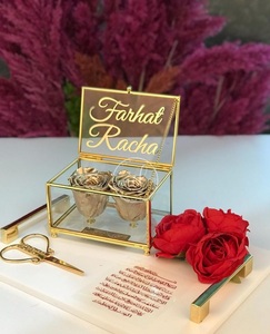 Boîte à bijoux en verre en laiton antique doré artisanal, design complexe, design personnalisable, impression gravée, adaptée au style classique - Product Image 4