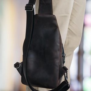 Bolso de pecho moderno para hombre, adecuado para uso diario y personalizable. - Product Image 2