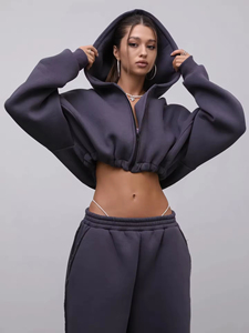 Ensemble de survêtement pour femmes tendance streetwear, 2 pièces, broderie personnalisée, 100% coton, molleton français, crop top - Product Image 5