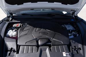 Porsche Cayenne S E-Hybrid Coupé 2025 - Product Image 4