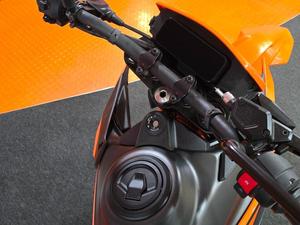 Qualité 125 R Supermoto légère - Product Image 5