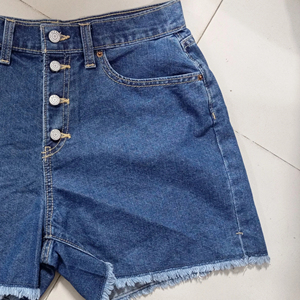 Shorts Deportivos Casuales para Mujer, 100% Poliéster, Transpirables, Impermeables, con Cordón Ajustable, Color Gris Claro, Logotipo Personalizado, Venta al Por Mayor - Product Image 4