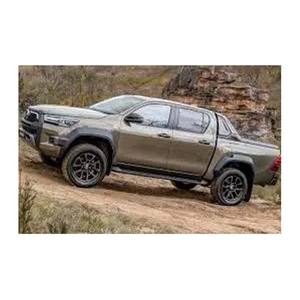 Lo mejor para Toyota Prius Hybrid Automatic Tacoma Model con interior oscuro Turbo Engine FWD Drive R19 Tamaño de neumático Asientos de cuero - Product Image 6