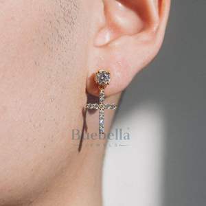 Pendientes de Hip Hop de diamantes cultivados en laboratorio de lujo, superventas, Plata de Ley 925, diseño de Cruz tachonada chapada en plata para hombres finos - Product Image 1