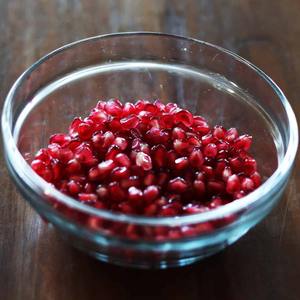 Granadas frescas seleccionadas a mano Granadas frescas con sabor natural 100% Perfectas para la distribución de frutas a granel - Product Image 2