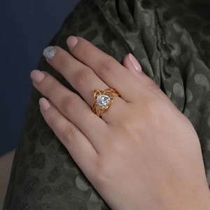 Elegante Juego de Anillos de Compromiso con Diamante Cultivado en Laboratorio con Corte Corazón, Certificado IGI, VVS, con Oro de 14k, Anillo Fino Minimalista de Lujo a Bajo Precio - Product Image 3